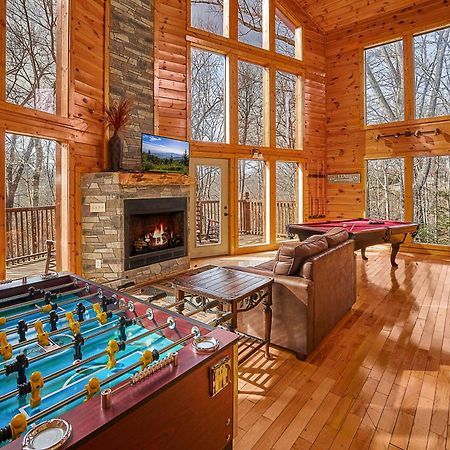 Snuggled Inn Holiday Home Gatlinburg Exterior photo
