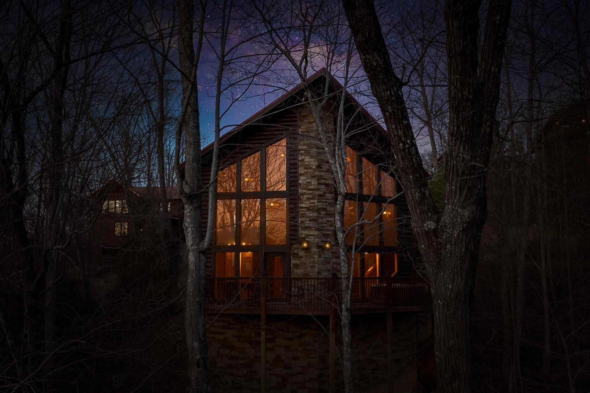 Snuggled Inn Holiday Home Gatlinburg Exterior photo